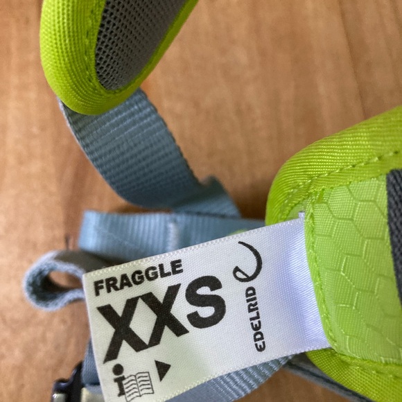 Edelrid Fraggle kids full body climbing harness XXS. - Picture 3 of 5